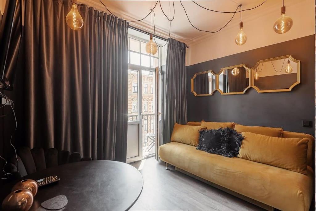 Central & Functional Studio Riga Luaran gambar